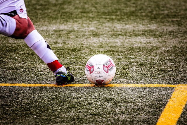 全英羽球超级1000赛｜前冠军对决挫李诗沣 石宇奇决战李佳豪争霸.